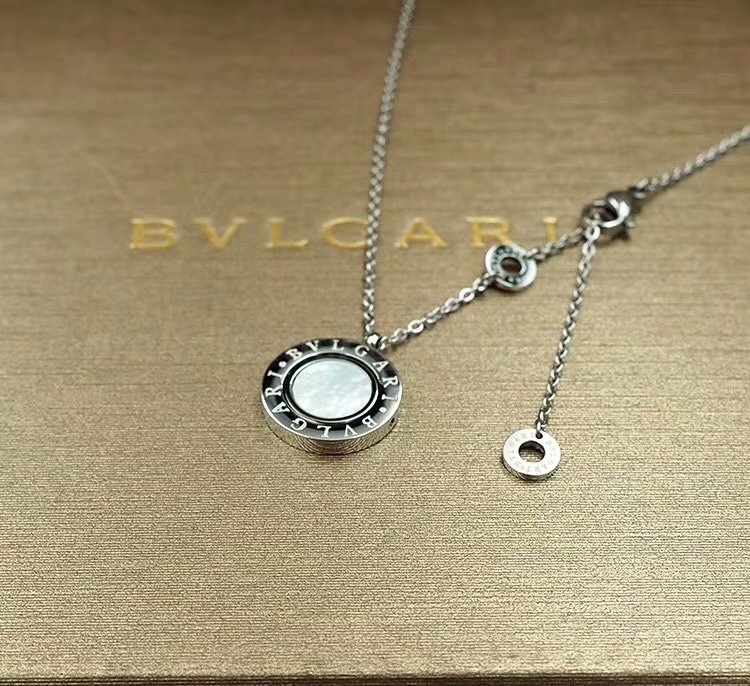 Bvlgari Necklaces 13